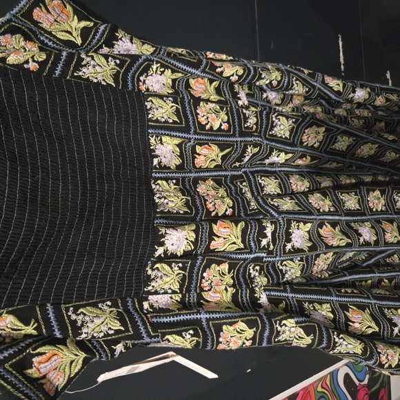 Floral Black Maxi Dress - Picture 5 of 6